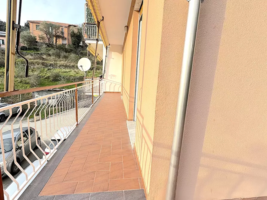 Immagine 18 di Trilocale in affitto  a Leivi