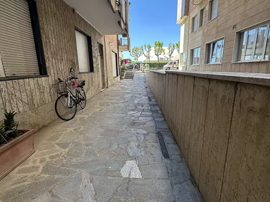 Immagine 23 di Bilocale in affitto  a Chiavari