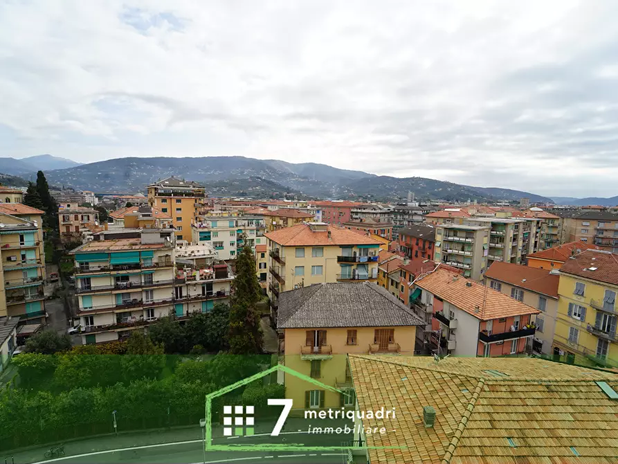 Immagine 31 di Pentalocale in affitto  a Chiavari