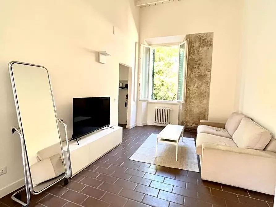 Immagine 12 di Quadrilocale in vendita  in Borgo Ognissanti 130 a Firenze