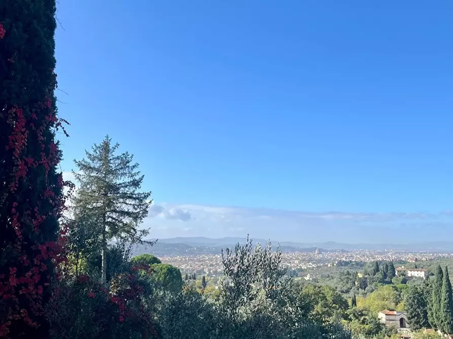 Immagine 9 di Quadrilocale in vendita  in Via Desiderio da Settignano a Firenze