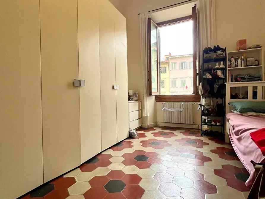 Immagine 12 di Trilocale in affitto  in Via Garibaldi a Firenze