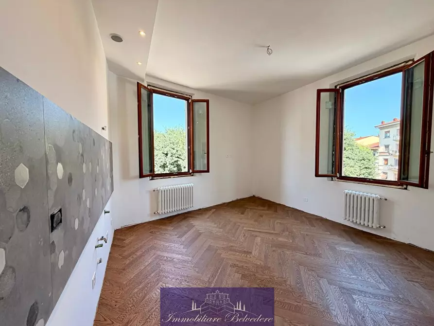 Immagine 10 di Trilocale in vendita  in Via Caponsacchi a Firenze