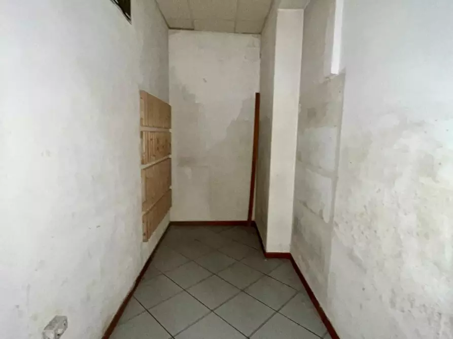 Immagine 12 di Locale commerciale in vendita  in Via Corbinaie a Scandicci