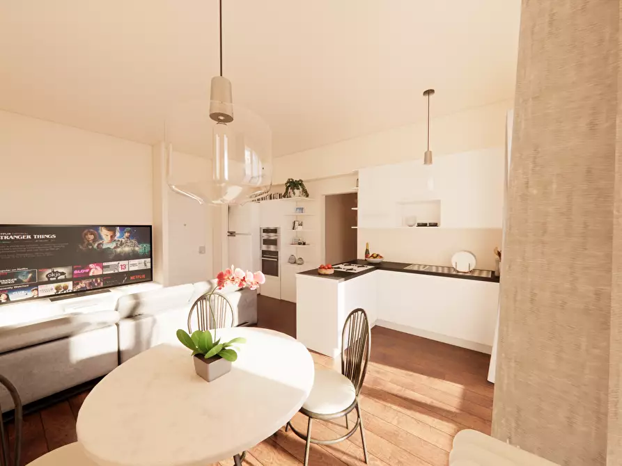 Immagine 5 di Quadrilocale in vendita  in Via Ugo Foscolo a Camaiore