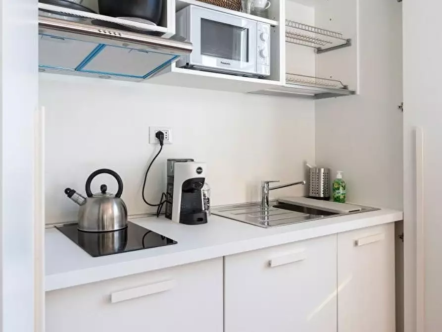 Immagine 16 di Quadrilocale in affitto  in Piazza Pier Vettori a Firenze