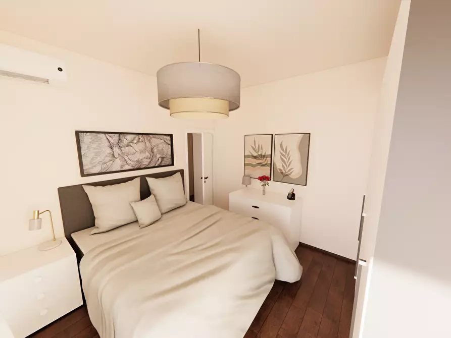 Immagine 11 di Quadrilocale in vendita  in Via Ugo Foscolo a Camaiore