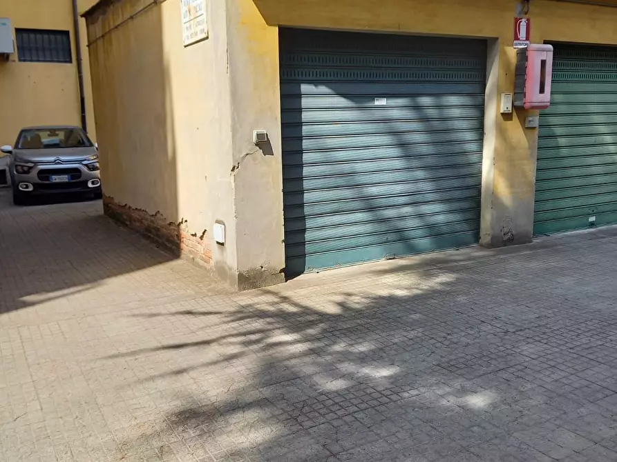 Immagine 4 di Garage in vendita  in Via delle Porte Nuove a Firenze