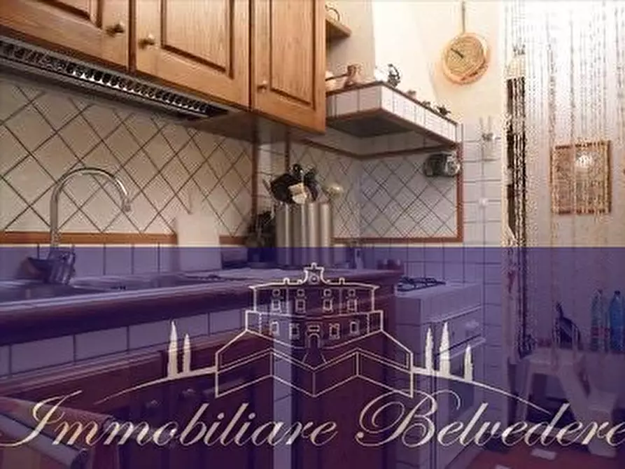 Immagine 11 di Quadrilocale in vendita  in Piazza Tasso a Firenze