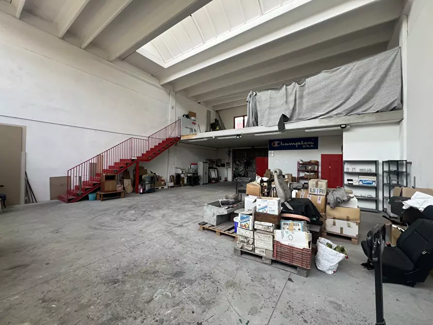 Immagine 24 di Showroom in vendita  in Via Amedeo Modigliani 10 a Crevalcore