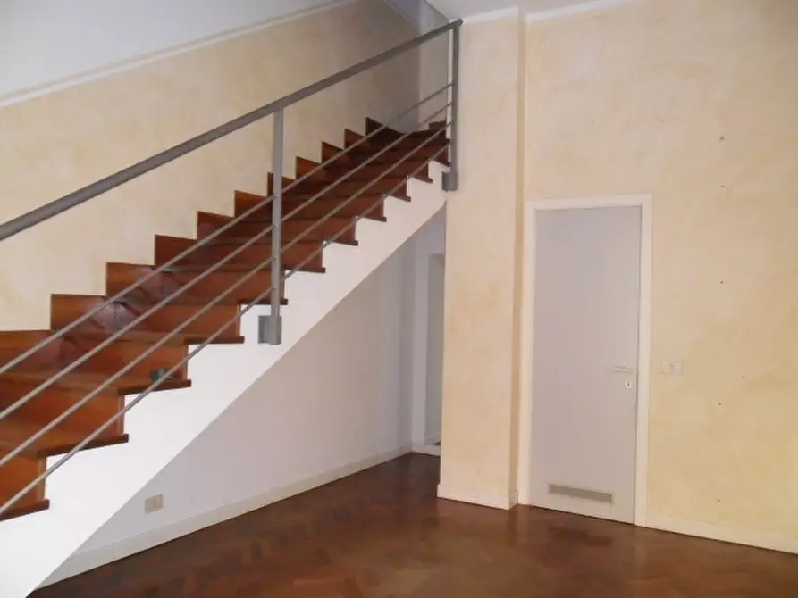 Immagine 1 di Locale commerciale in affitto  a San Benedetto Del Tronto