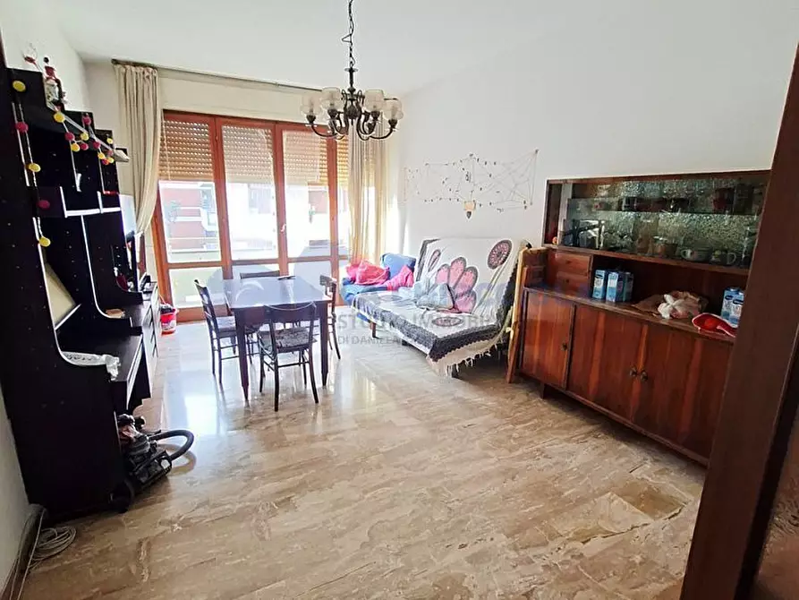 Immagine 9 di Pentalocale in vendita  in VIA CIPRIANI a Bologna