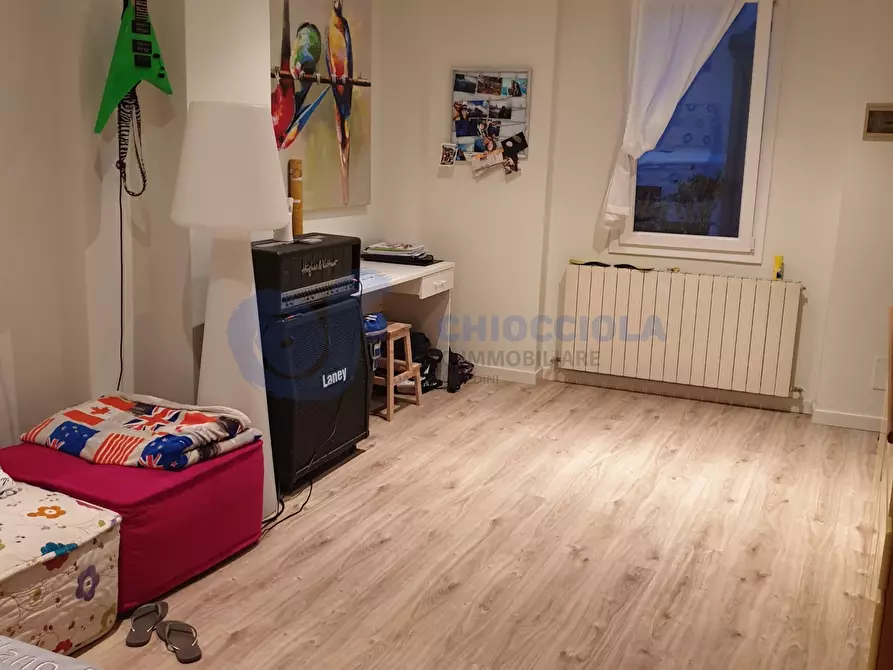Immagine 9 di Trilocale in affitto  in VIA TURATI a Bologna
