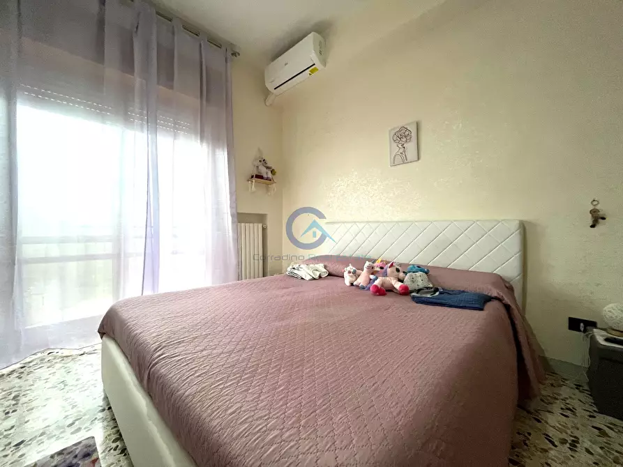 Immagine 13 di Trilocale in vendita  in Viale Vincenzo de Filippis 122 a Catanzaro