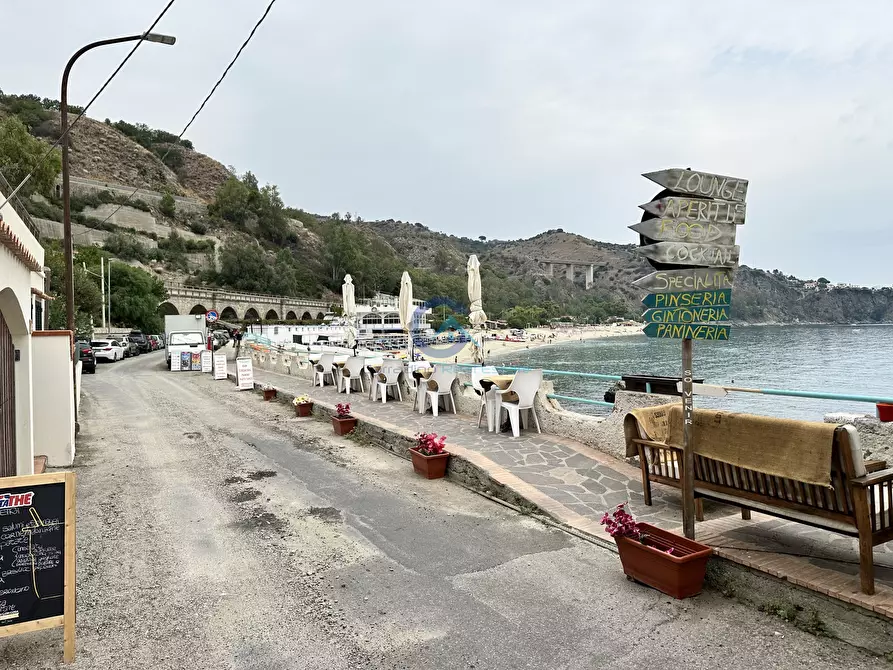 Immagine 2 di Appartamento in vendita  in Via Raffaele Grillone 48 a Stalettì