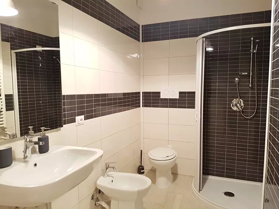 Immagine 18 di Stanza singola in affitto  a Catanzaro