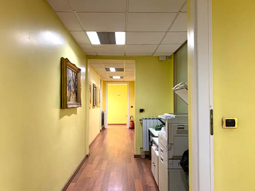 Immagine 3 di Ufficio in affitto  a Catanzaro