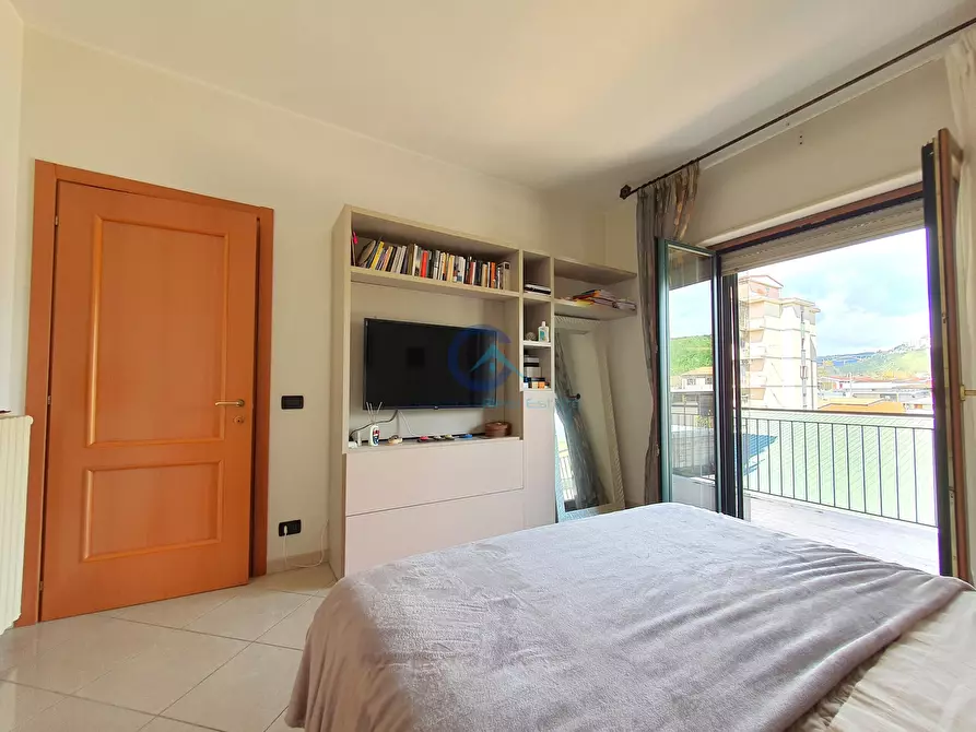 Immagine 14 di Trilocale in vendita  in Viale Cassiodoro 25 a Catanzaro