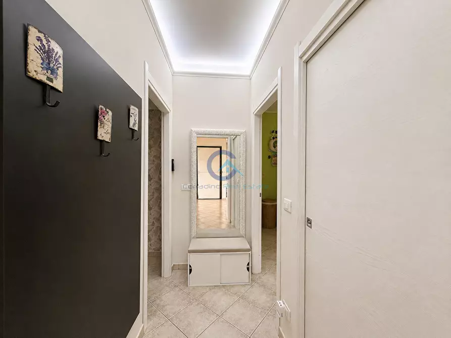 Immagine 9 di Trilocale in vendita  in Via Eraclea 36d a Catanzaro