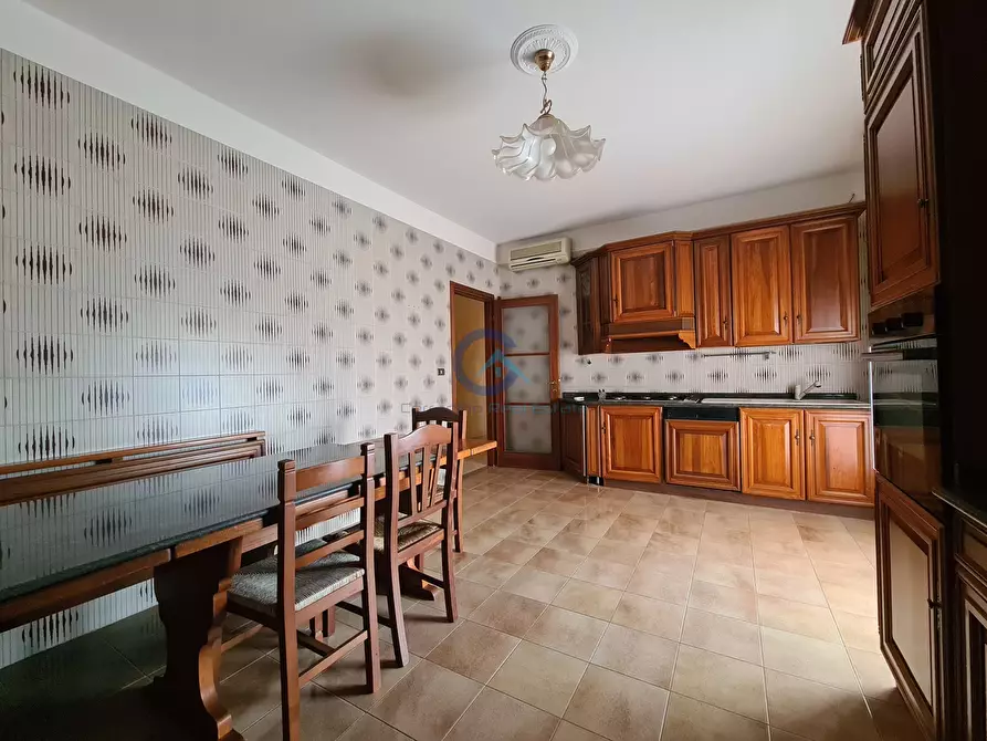 Immagine 6 di Stanza singola in affitto  a Catanzaro