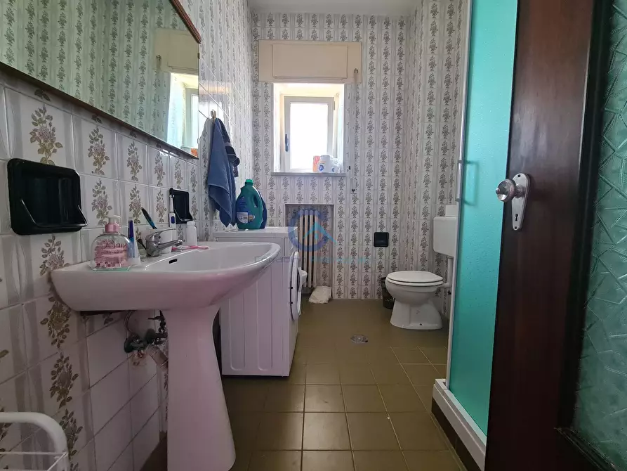Immagine 15 di Quadrilocale in affitto  a Catanzaro