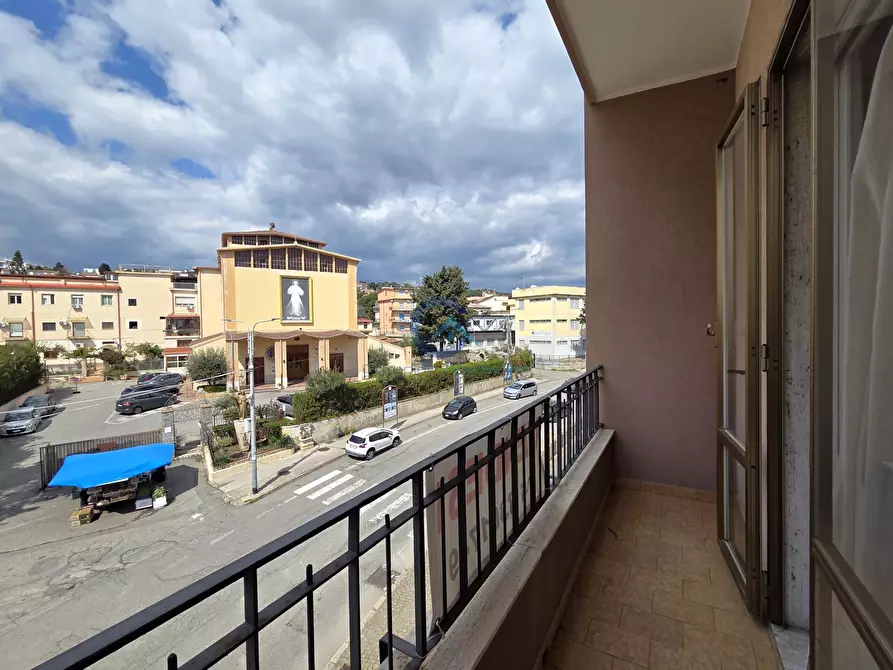 Immagine 4 di Quadrilocale in vendita  in Viale Crotone 66 a Catanzaro