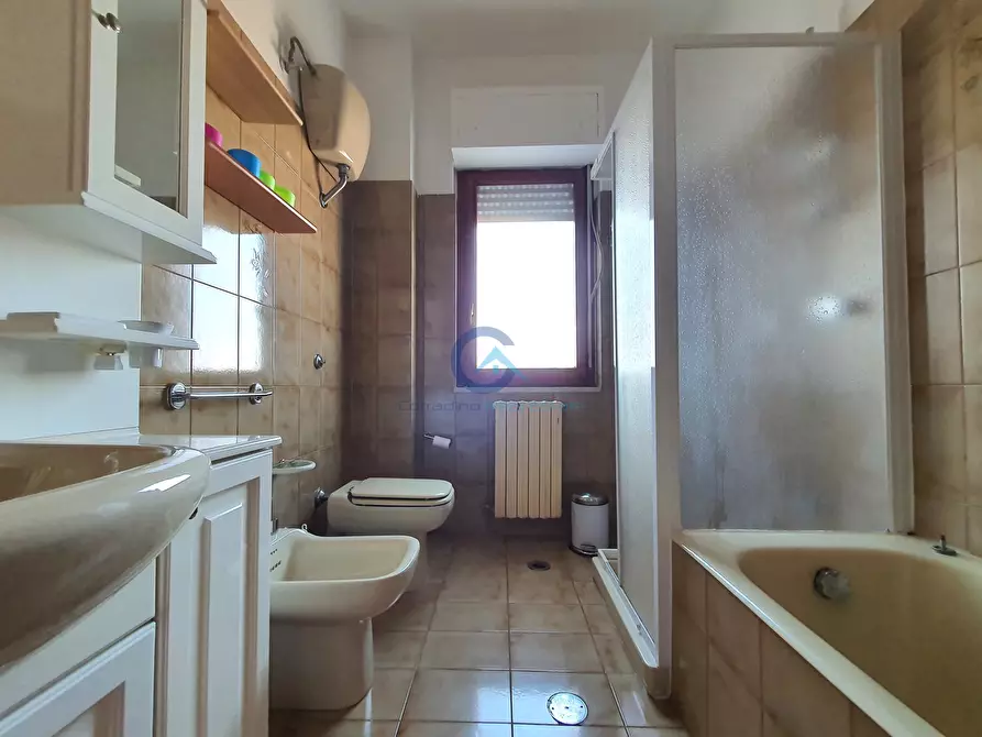 Immagine 11 di Stanza singola in affitto  a Catanzaro