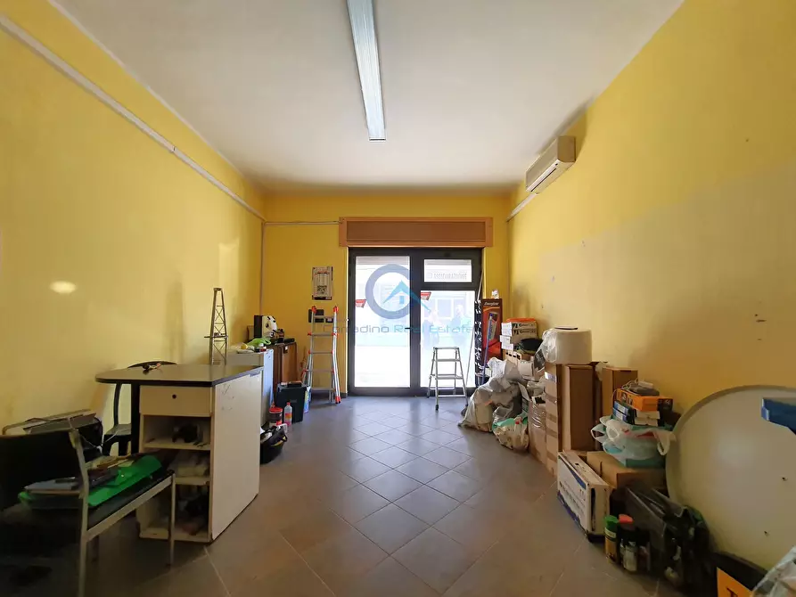 Immagine 6 di Locale commerciale in affitto  in Via Nazionale 125 a Catanzaro