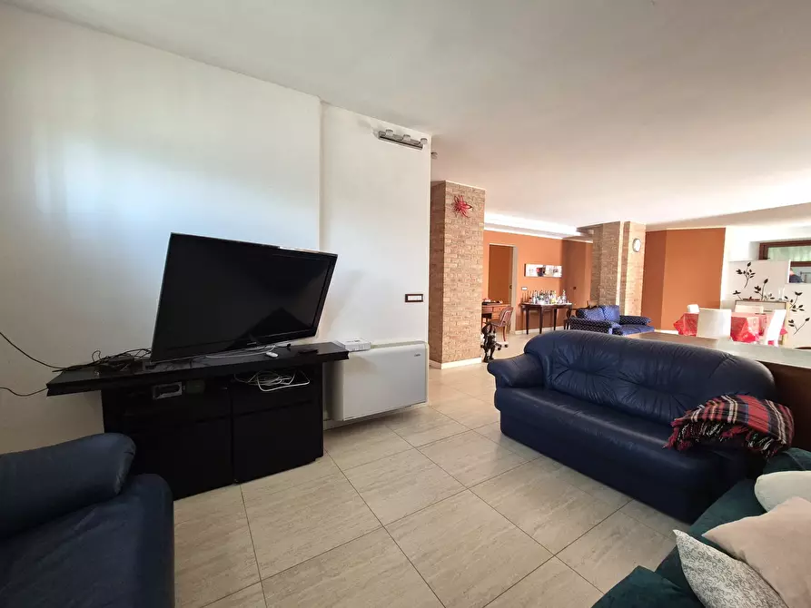 Immagine 5 di Stanza singola in affitto  a Catanzaro