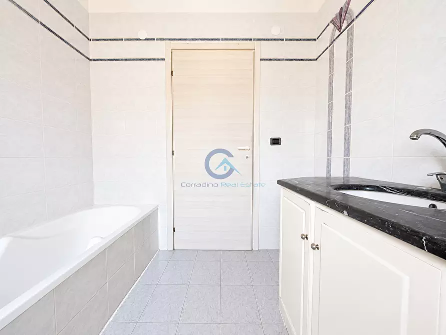 Immagine 16 di Quadrilocale in vendita  in Viale dei Feaci 2711 a Squillace