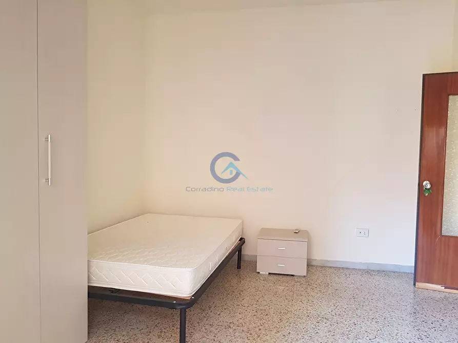 Immagine 8 di Trilocale in affitto  a Catanzaro