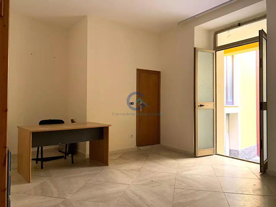 Immagine 7 di Ufficio in affitto  a Catanzaro