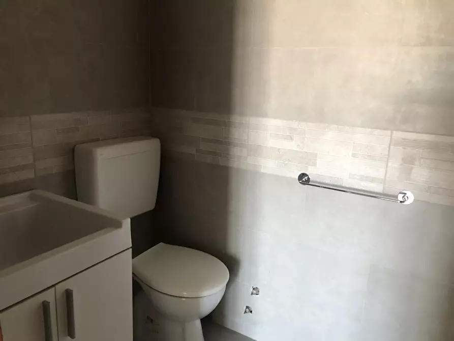 Immagine 19 di Appartamento in vendita  in Via Adda a Siracusa