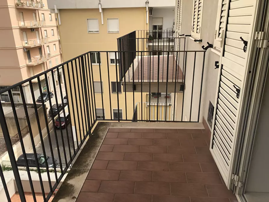 Immagine 15 di Trilocale in vendita  in Via Vizzini a Siracusa