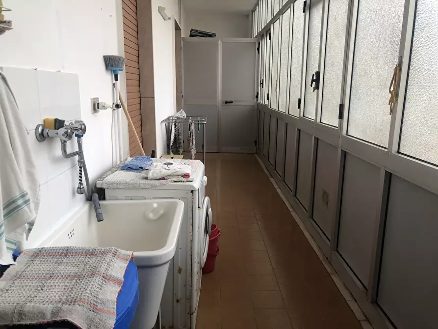 Immagine 28 di Pentalocale in vendita  in CORSO UMBERTO a Siracusa