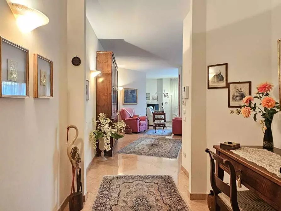 Immagine 8 di Trilocale in vendita  a Brescia