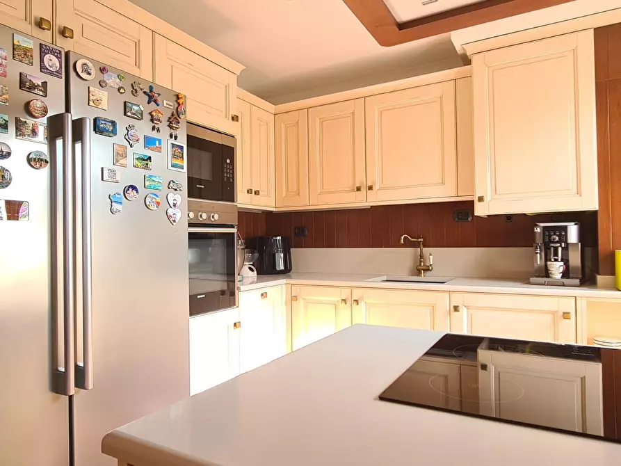 Immagine 7 di Quadrilocale in vendita  in Via Martiri Piazza della Loggia 46A a Capriano Del Colle