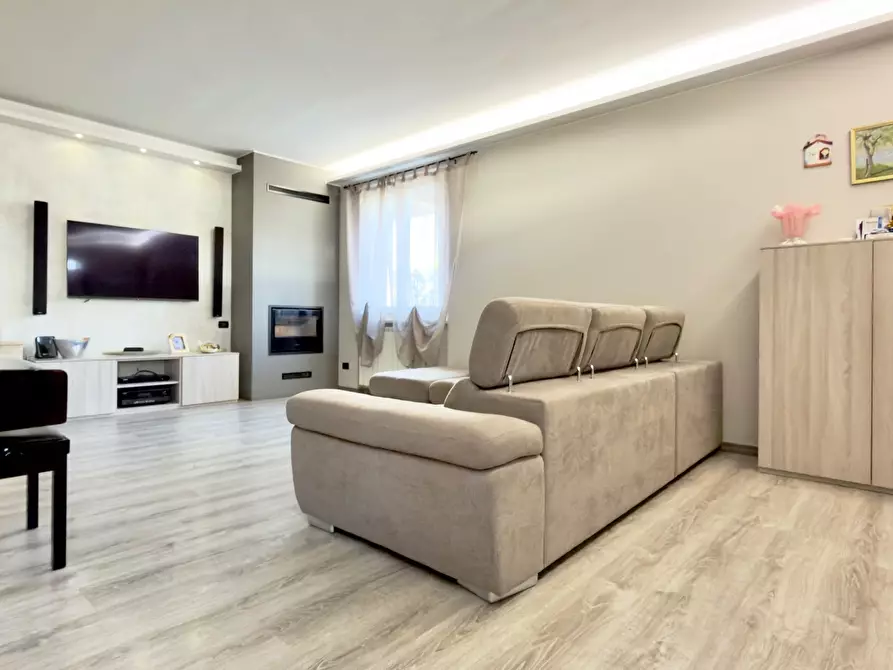 Immagine 8 di Villetta a schiera in vendita  in Via della Fonte a Nave