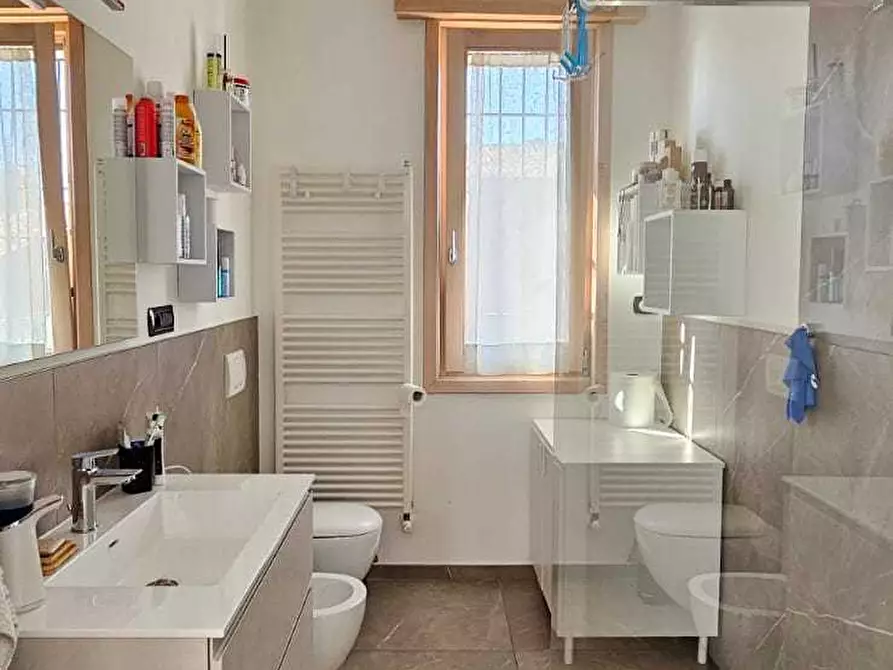 Immagine 12 di Villa in vendita  a Bedizzole