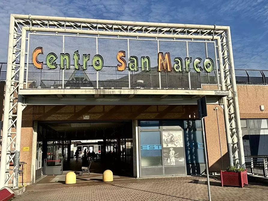 Immagine 6 di Locale commerciale in vendita  in Via Brescia 290 a Nave