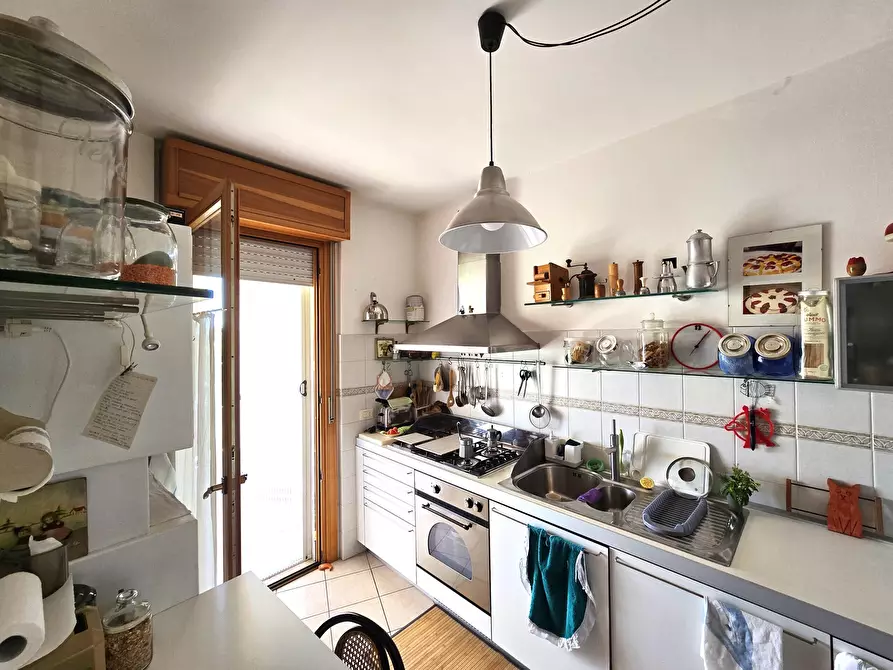 Immagine 19 di Trilocale in vendita  in VIA ROSARIO LIVATINO 3 a Nettuno