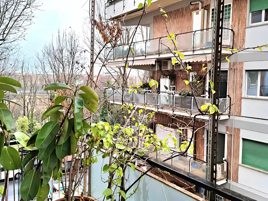 Immagine 16 di Bilocale in affitto  in Via Pietro Mascagni 186 a Roma