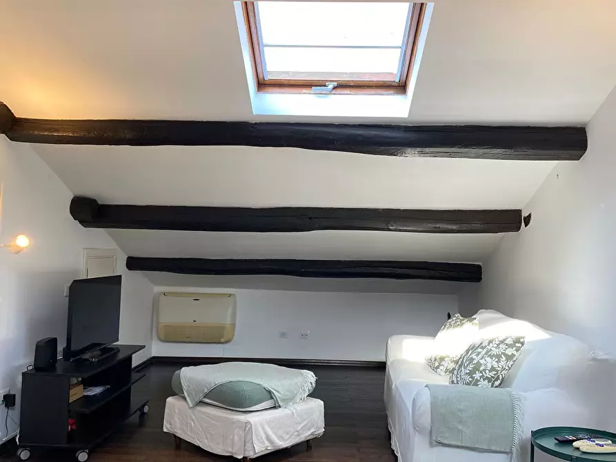 Immagine 9 di Mansarda in affitto  in Via Castelfidardo a Roma