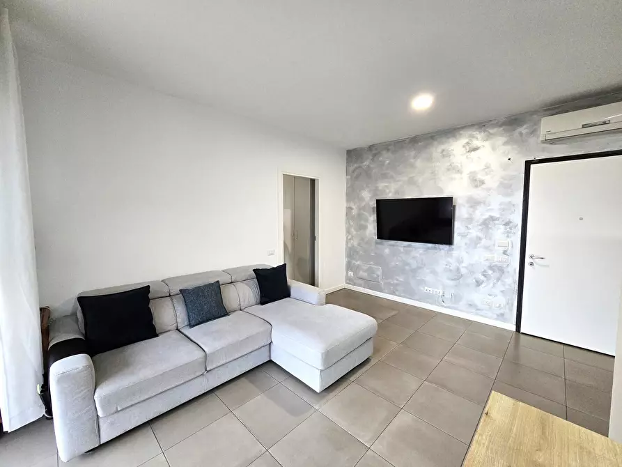 Immagine 5 di Bilocale in vendita  in Via Guglielmo Petroni 38 a Roma