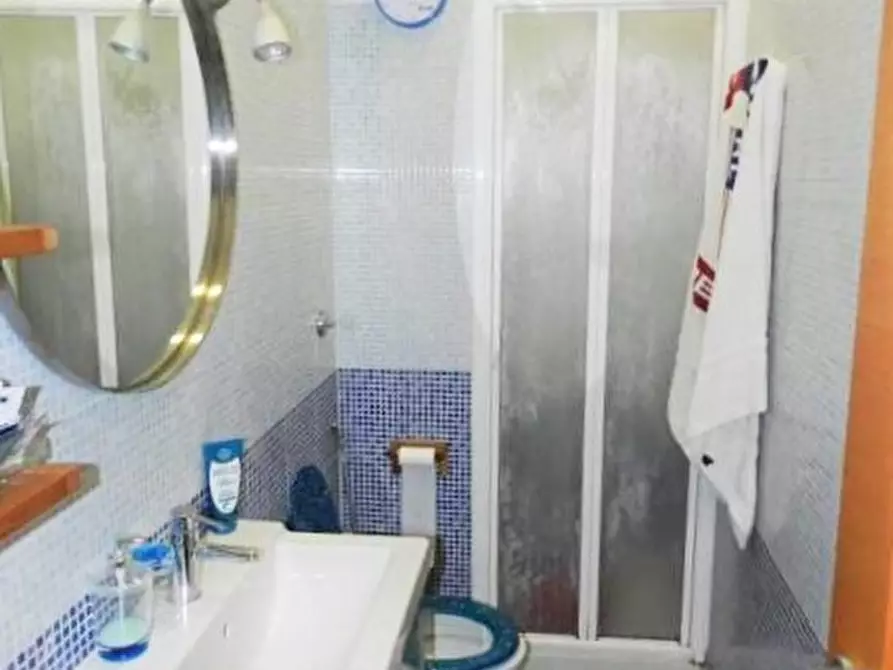 Immagine 10 di Trilocale in affitto  in via Tripolitania a Roma