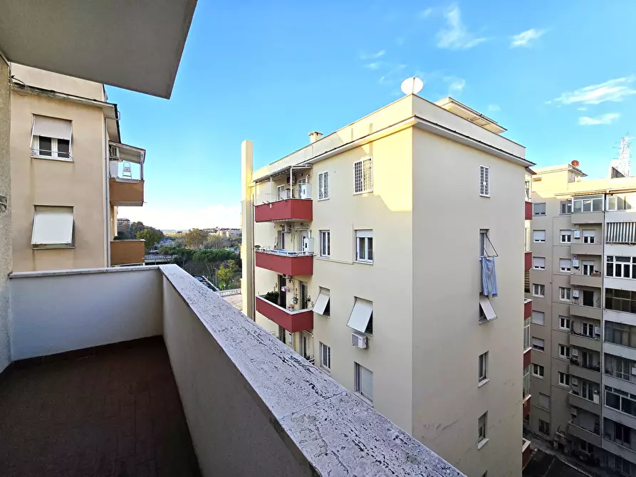 Immagine 19 di Bilocale in vendita  in Via Val Savio 8 a Roma