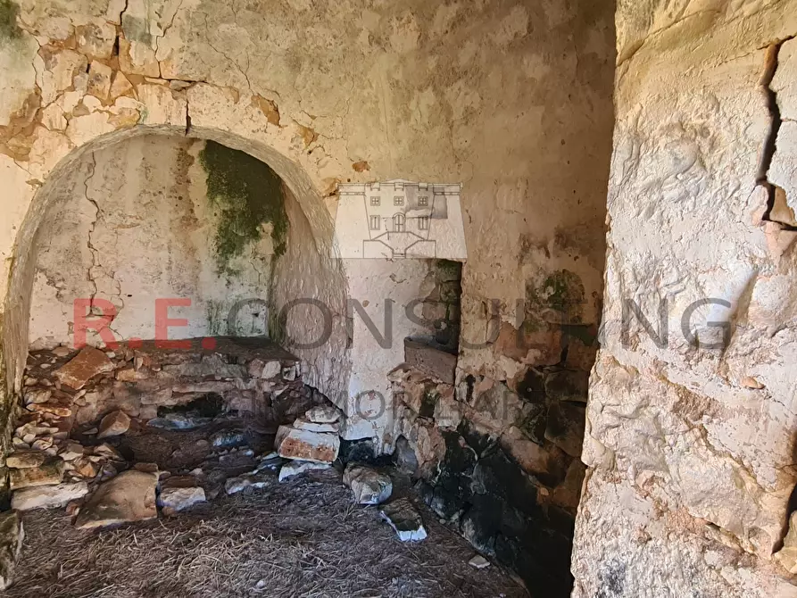 Immagine 28 di Baita in vendita  in Contrada Montemichele 14 a Ostuni