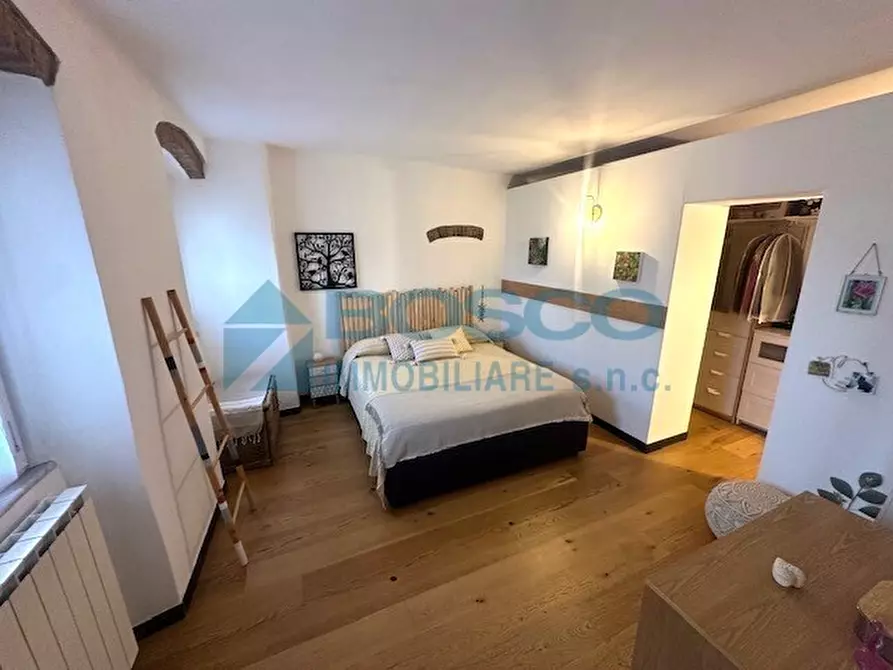 Immagine 31 di Casa bifamiliare in vendita  in Via Canale a Castelnuovo Magra