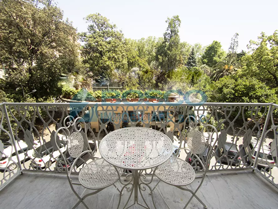 Immagine 11 di Pentalocale in vendita  in Piazza Cesare Battisti a La Spezia