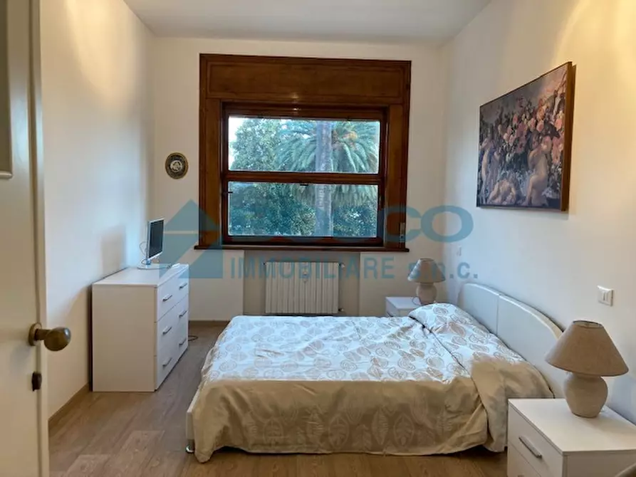 Immagine 16 di Pentalocale in vendita  in Viale Mazzini a La Spezia
